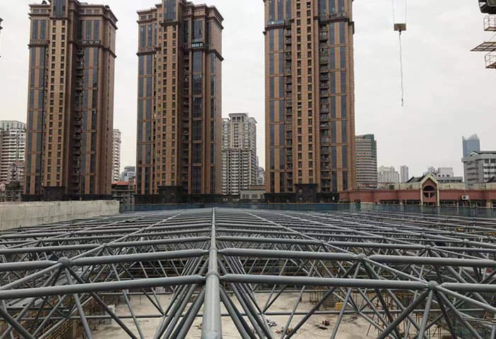 临沧螺栓球网架结构